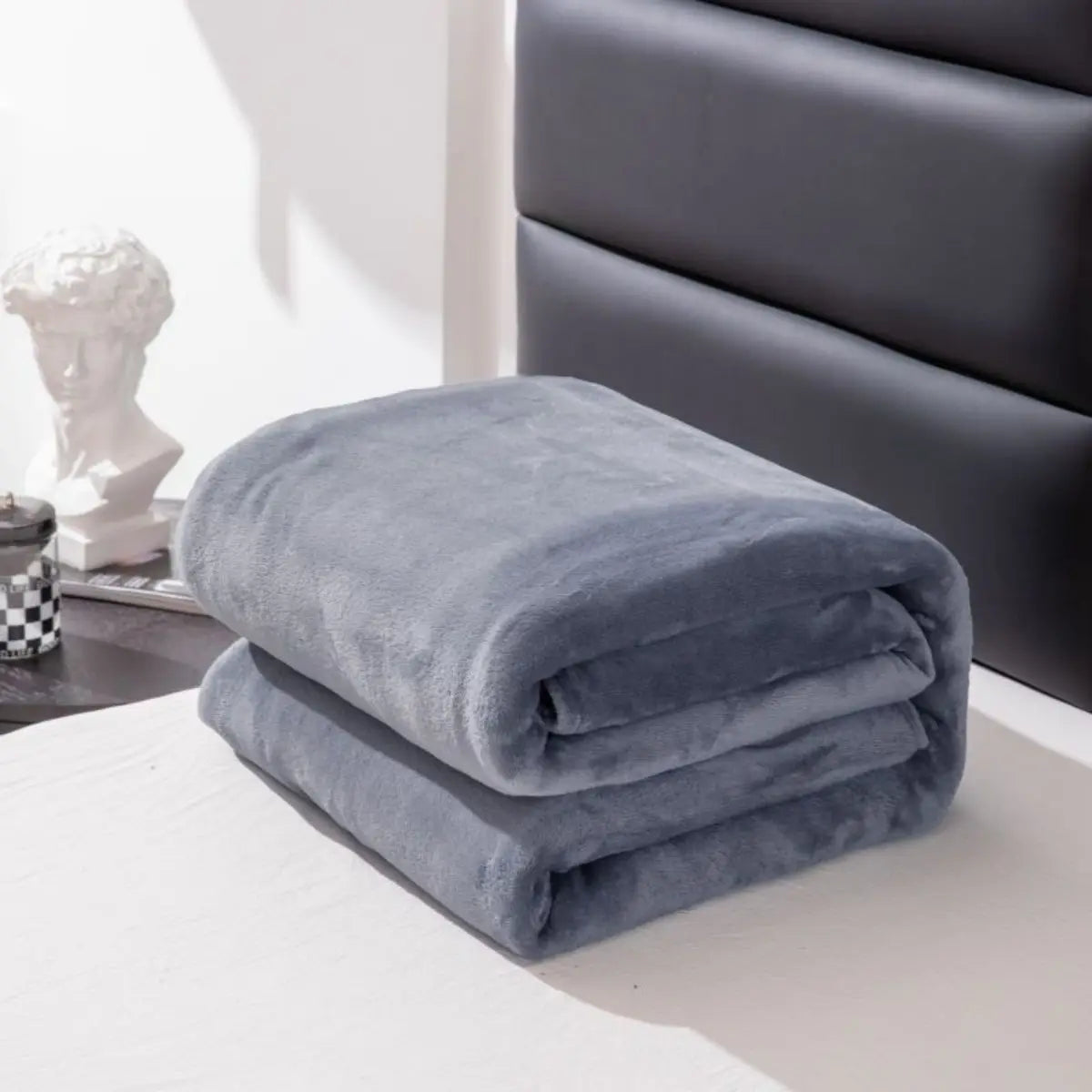 Solid color fleece blanket by ๐๐ ๐๐๐ ๐น๐๐๐๐ ๐ป๐๐๐๐ ๐๐