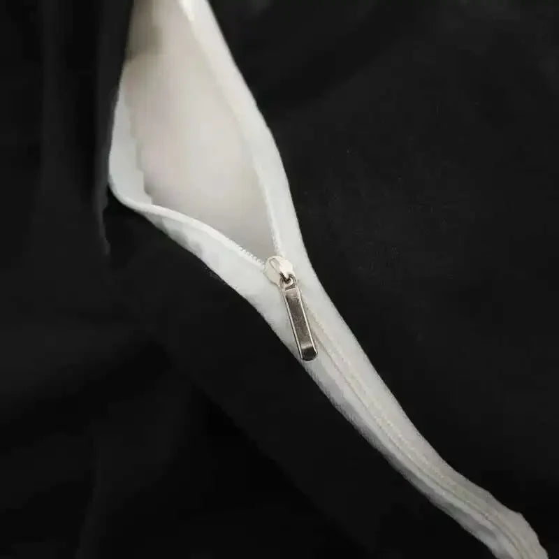 Black bedding set from 𝕄𝕔 𝕋𝕙𝕖 𝔹𝕝𝕒𝕔𝕜 𝔻𝕚𝕒𝕞𝕠𝕟𝕕�