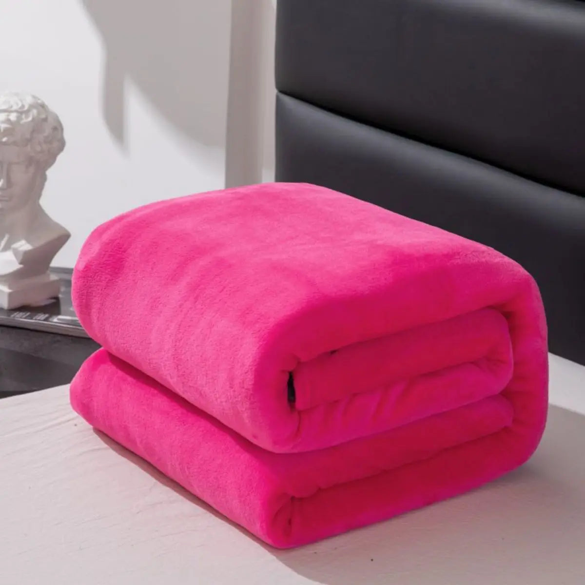 Soft solid color fleece blanket by ๐๐ ๐๐๐ ๐น๐๐๐๐ ๐ป๐๐๐๐ ๐๏ฟฝ