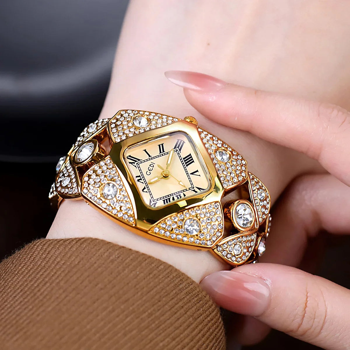 Women’s luxury bracelet watch by 𝕄𝕔 𝕋𝕙𝕖 𝔹𝕝𝕒𝕔𝕜 𝔻𝕚𝕒𝕞𝕠𝕟�