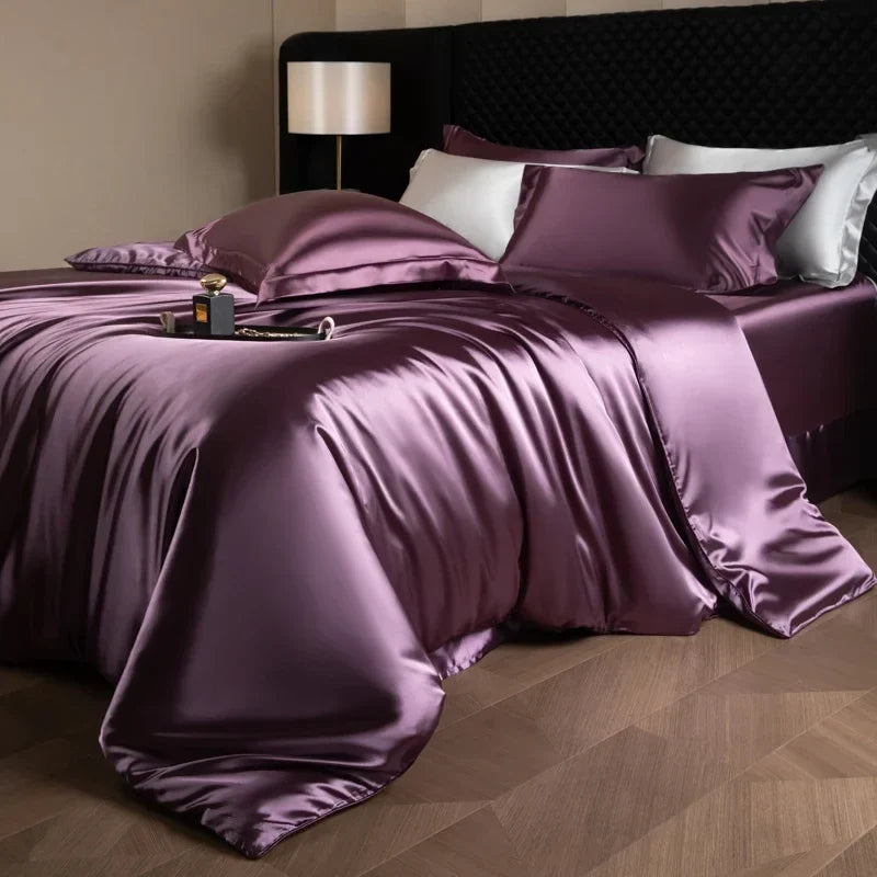 Silk bed sheets set with duvet cover, pillowcases, fitted and flat sheets in king size from 𝕄𝕔 𝕋𝕙𝕖 𝔹𝕝𝕒𝕔𝕜 𝔻𝕚
