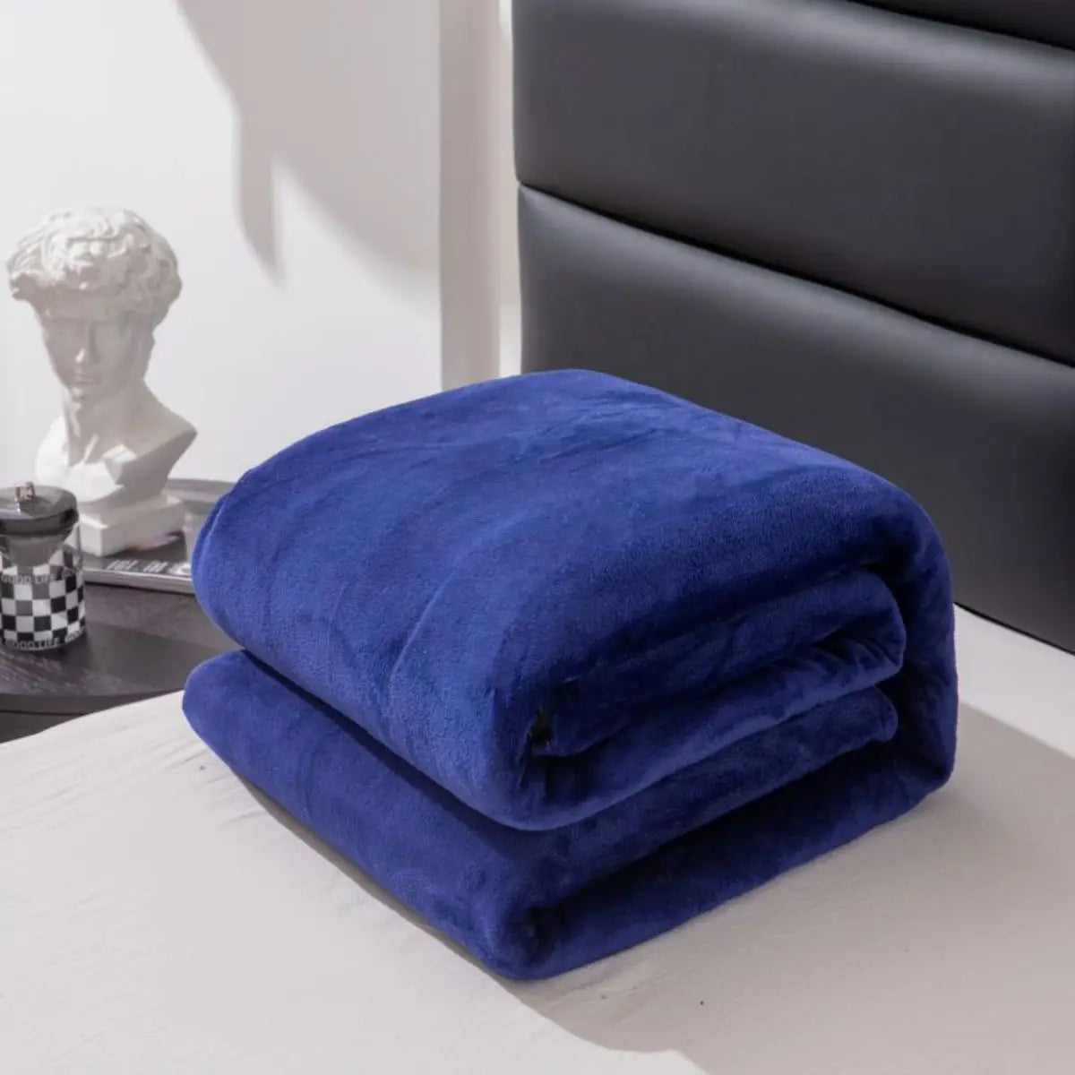 Soft solid color fleece blanket by ๐๐ ๐๐๐ ๐น๐๐๐๐ ๐ป๐๐๐๐ ๐๏ฟฝ