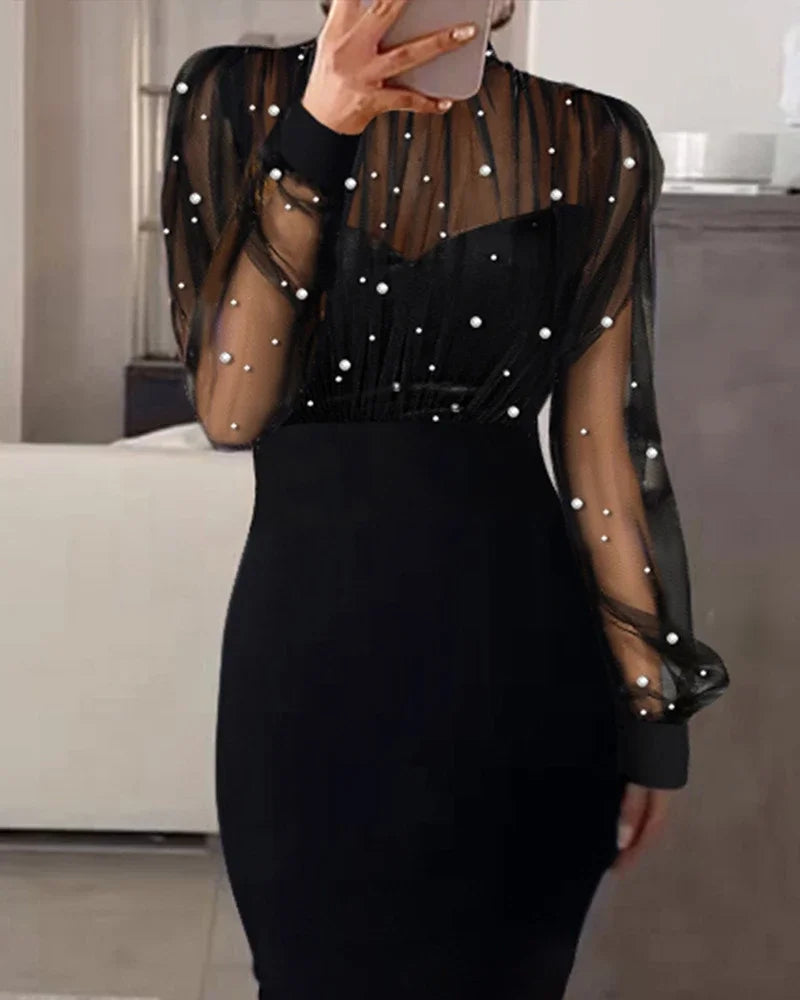 Long-sleeved splicing sheath dress by ๐๐ ๐๐๐ ๐น๐๐๐๐ ๐ป๐๐๐๐ ๏ฟฝ