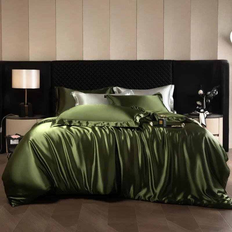 Luxury silk bed sheets set by 𝕄𝕔 𝕋𝕙𝕖 𝔹𝕝𝕒𝕔𝕜 𝔻𝕚𝕒𝕞𝕠𝕟�
