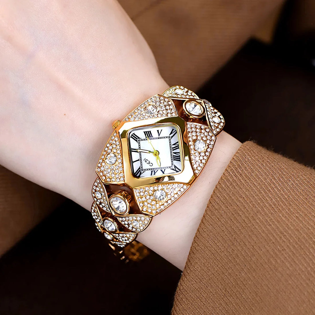 Women’s luxury bracelet watch by 𝕄𝕔 𝕋𝕙𝕖 𝔹𝕝𝕒𝕔𝕜 𝔻𝕚𝕒𝕞𝕠𝕟�