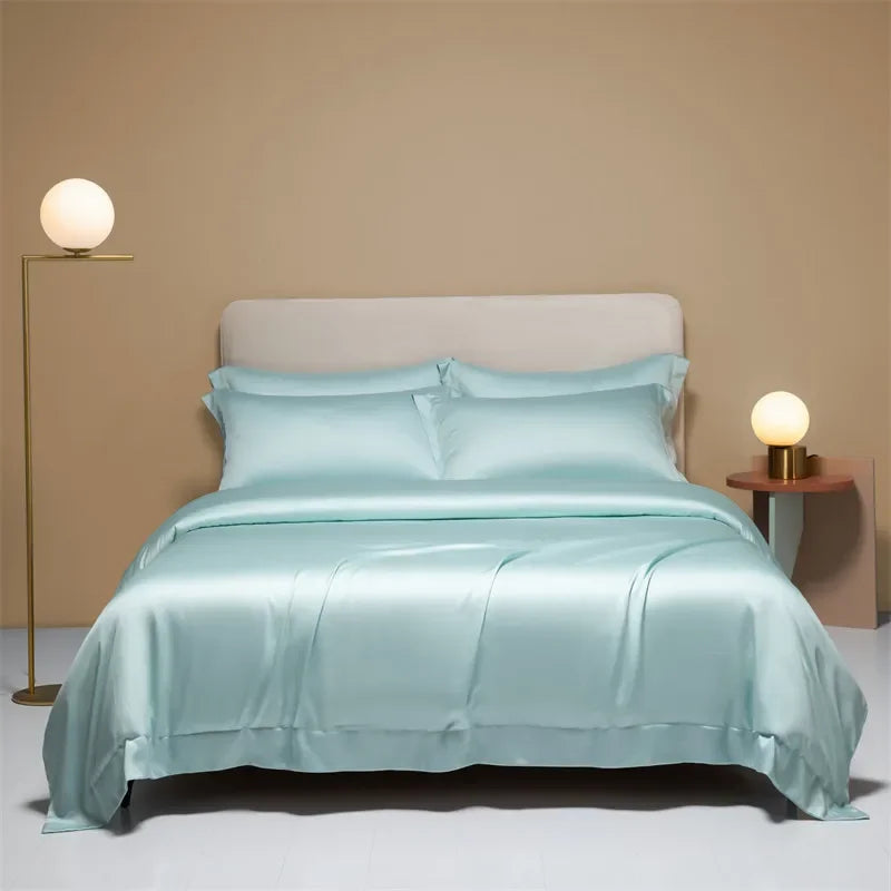 Luxury mulberry silk duvet cover in solid color, with smooth fabric and size options, from 𝕄𝕔 𝕋𝕙𝕖 𝔹𝕝𝕒𝕔𝕜 𝔻𝕚�
