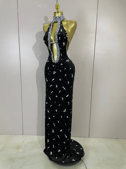 Sparkly velvet dress from MC THE BLACK DIAMOND featuring a shimmering black design and elegant fit.