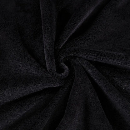 Solid color fleece blanket from MC The Black Diamonds, featuring thickened fleece for warmth and comfort.