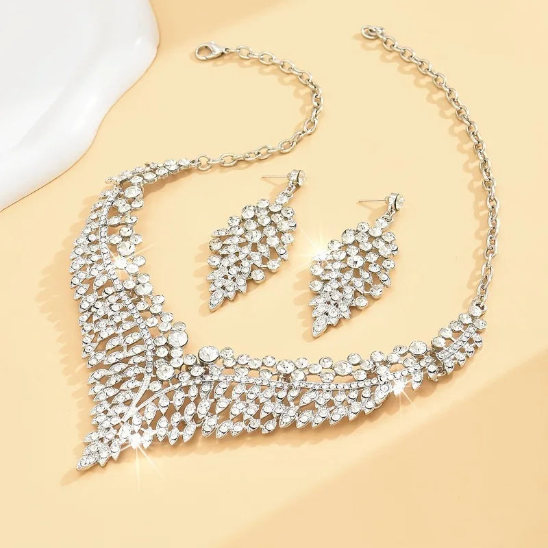 Three-starry sky conical leaf necklaces from Mohammad Collection, stylish jewelry featuring celestial and leaf design elements.