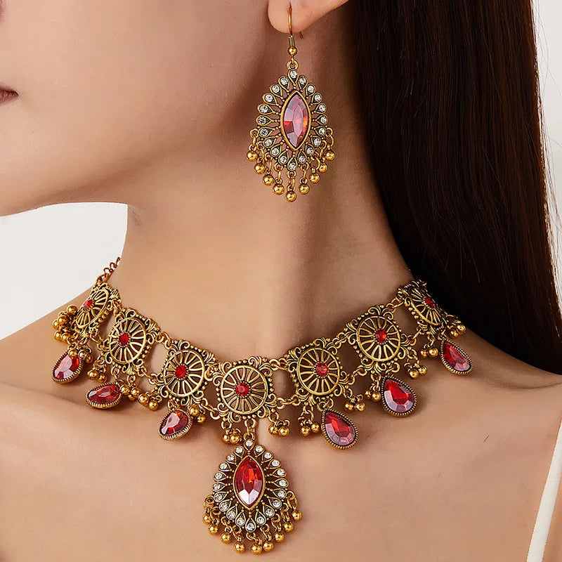 Ethnic vintage jewelry set featuring resin stone water drop pendant necklace and earrings by 𝕄𝕔 𝕋𝕙𝕖 𝔹𝕝𝕒𝕔𝕜 𝔻𝕚𝕒�