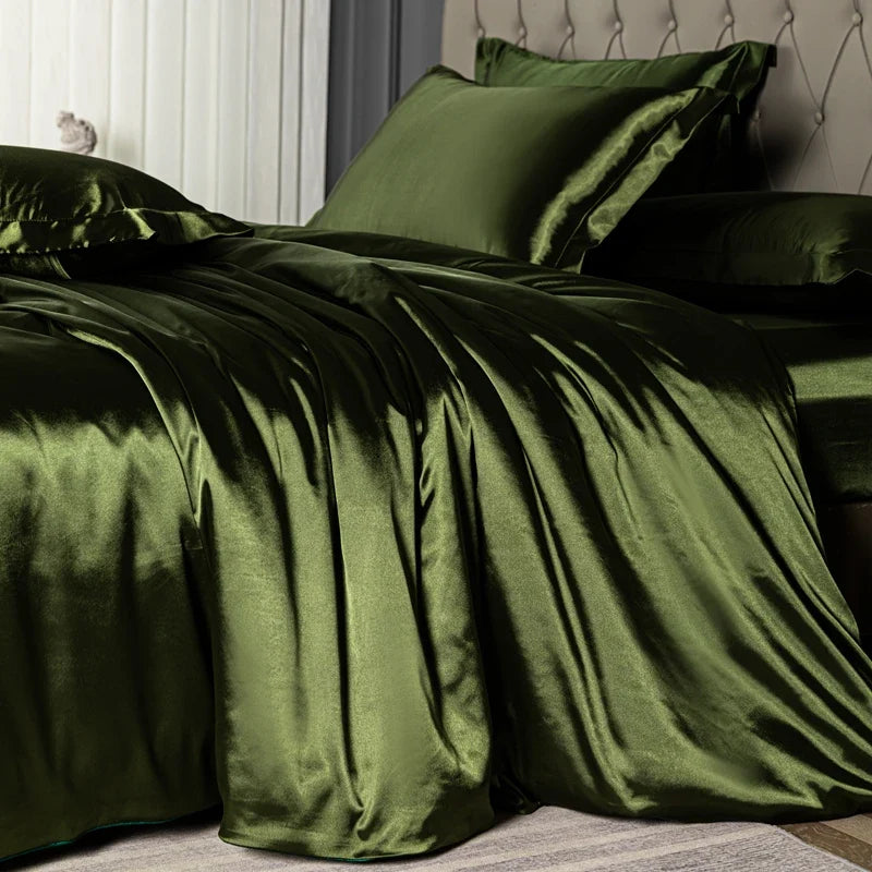 High-quality satin bedding set by 𝕄𝕔 𝕋𝕙𝕖 𝔹𝕝𝕒𝕔𝕜 𝔻𝕚𝕒𝕞𝕠𝕟�