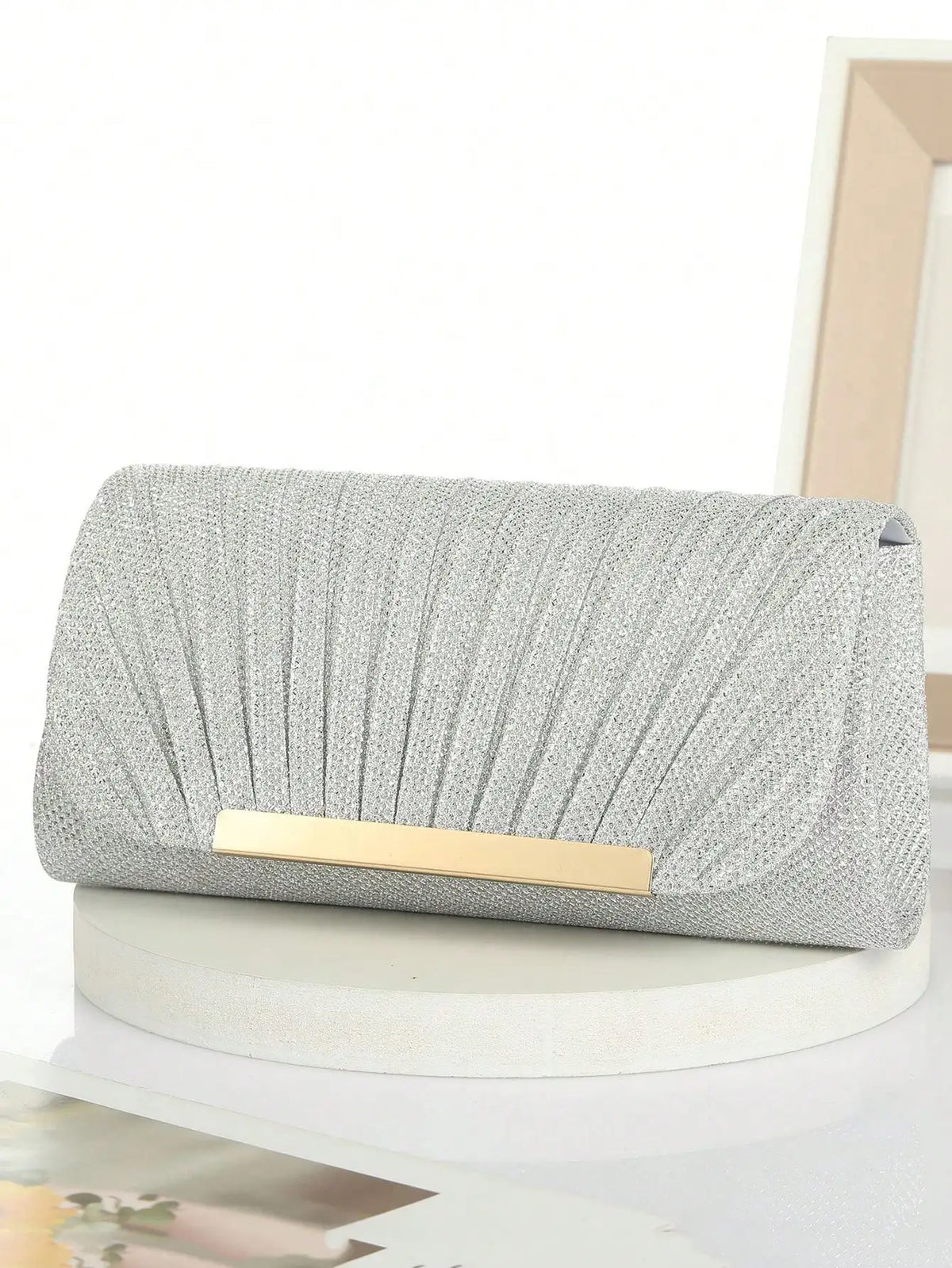 Metal luxury women’s evening bag by 𝕄𝕔 𝕋𝕙𝕖 𝔹𝕝𝕒𝕔𝕜 𝔻𝕚𝕒𝕞𝕠𝕟�