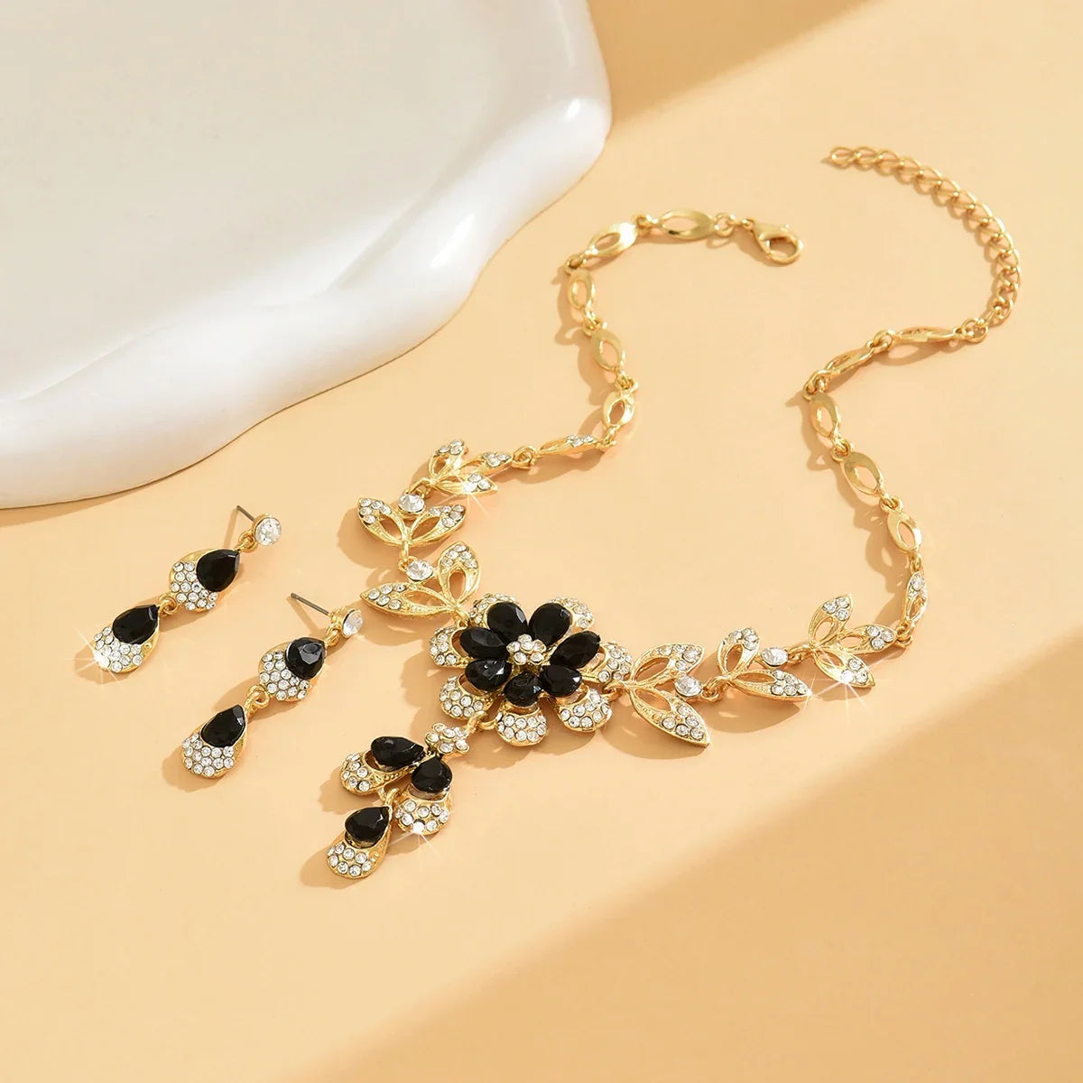 Three-piece women&