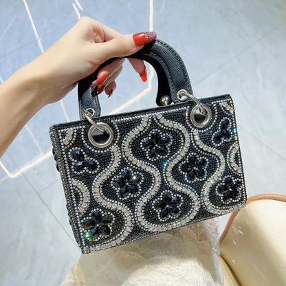 Handmade light luxury women’s evening handbag designed as a stylish scarf by 𝕸𝖔𝖍𝖆𝖒𝖒𝖆𝖉 ♛ 𝕮𝖔𝖑𝖑𝖊𝖈