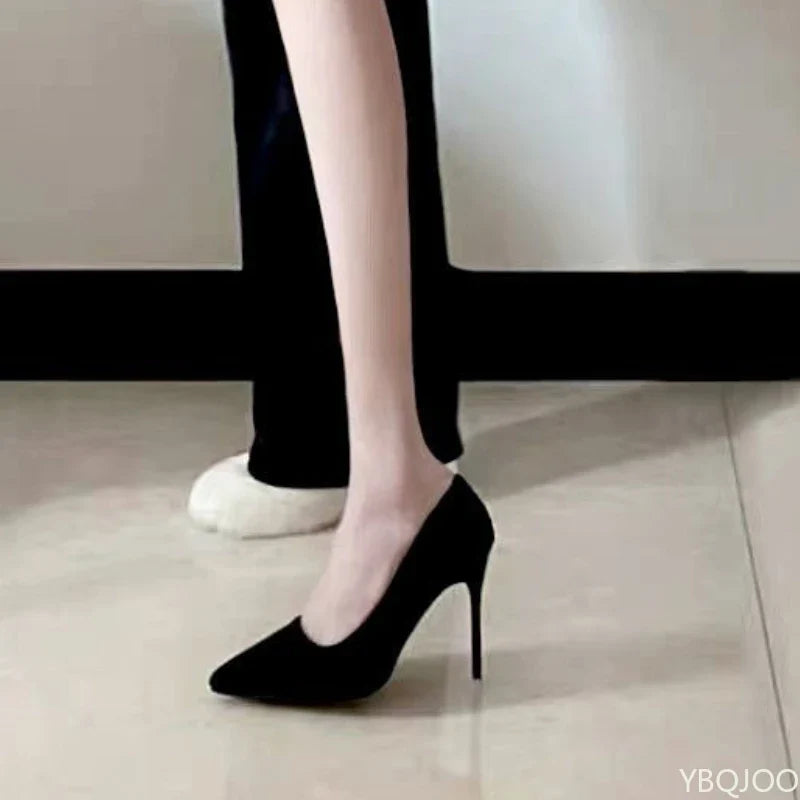 Black suede women&