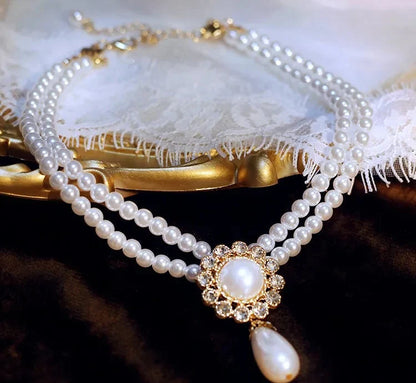 Elegant vintage pearl pendant necklace and matching earrings by 𝕄𝕔 𝕋𝕙𝕖 𝔹𝕝𝕒𝕔𝕜 𝔻𝕚𝕒𝕞𝕠�