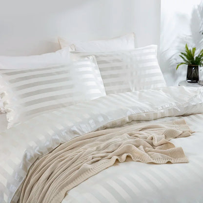 Luxury satin striped duvet cover set by 𝕄𝕔 𝕋𝕙𝕖 𝔹𝕝𝕒𝕔𝕜 𝔻𝕚𝕒𝕞𝕠𝕟�