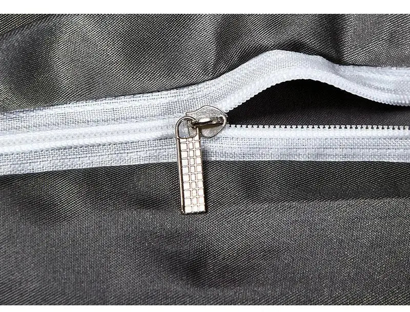 European-style Ice Rayon bed skirt from MC THE BLACK DIAMOND, part of a summer bedding set, featuring lightweight fabric and elegant design.