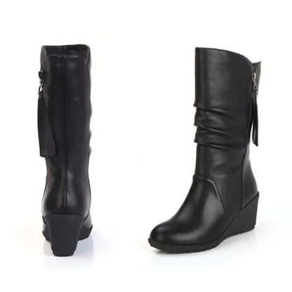 Women’s casual mid-tube Chelsea boots by Mohammad Collection with warm snow-resistant design and stylish ankle fit.