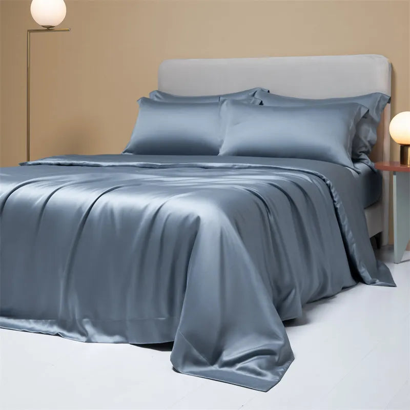 Luxurious natural mulberry silk duvet cover in solid color, single to king size, from 𝕄𝕔 𝕋𝕙𝕖 𝔹𝕝𝕒𝕔𝕜 𝔻𝕚�