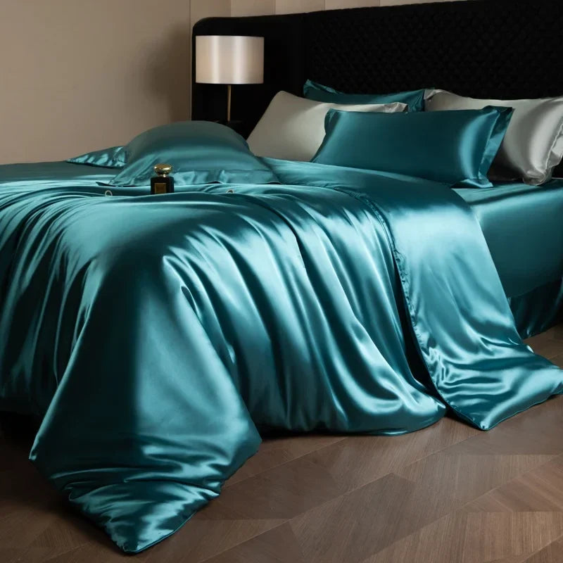 Luxury silk bed sheets set with duvet cover, fitted and flat sheets, and pillowcases from 𝕄𝕔 𝕋𝕙𝕖 𝔹𝕝𝕒𝕔𝕜 𝔻𝕚�
