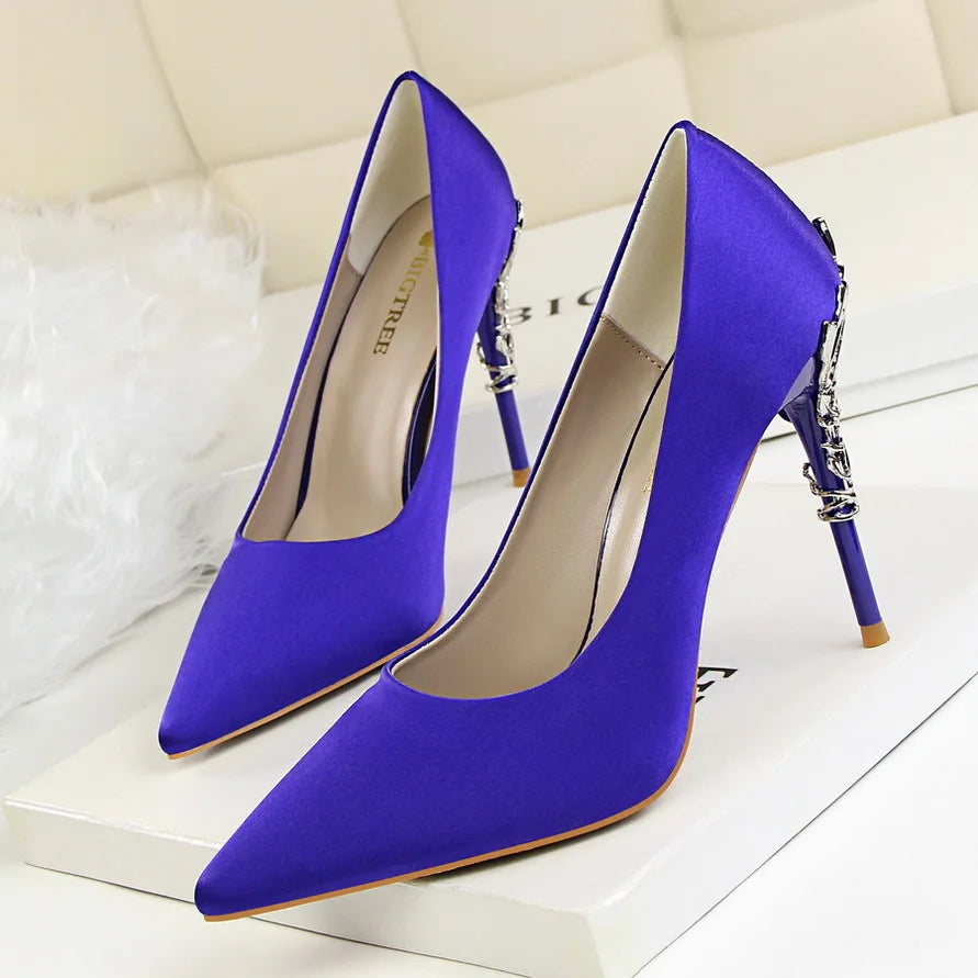 Women’s black leather low heels from 𝕄𝕔 𝕋𝕙𝕖 𝔹𝕝𝕒𝕔𝕜 𝔻𝕚𝕒𝕞𝕠𝕟�