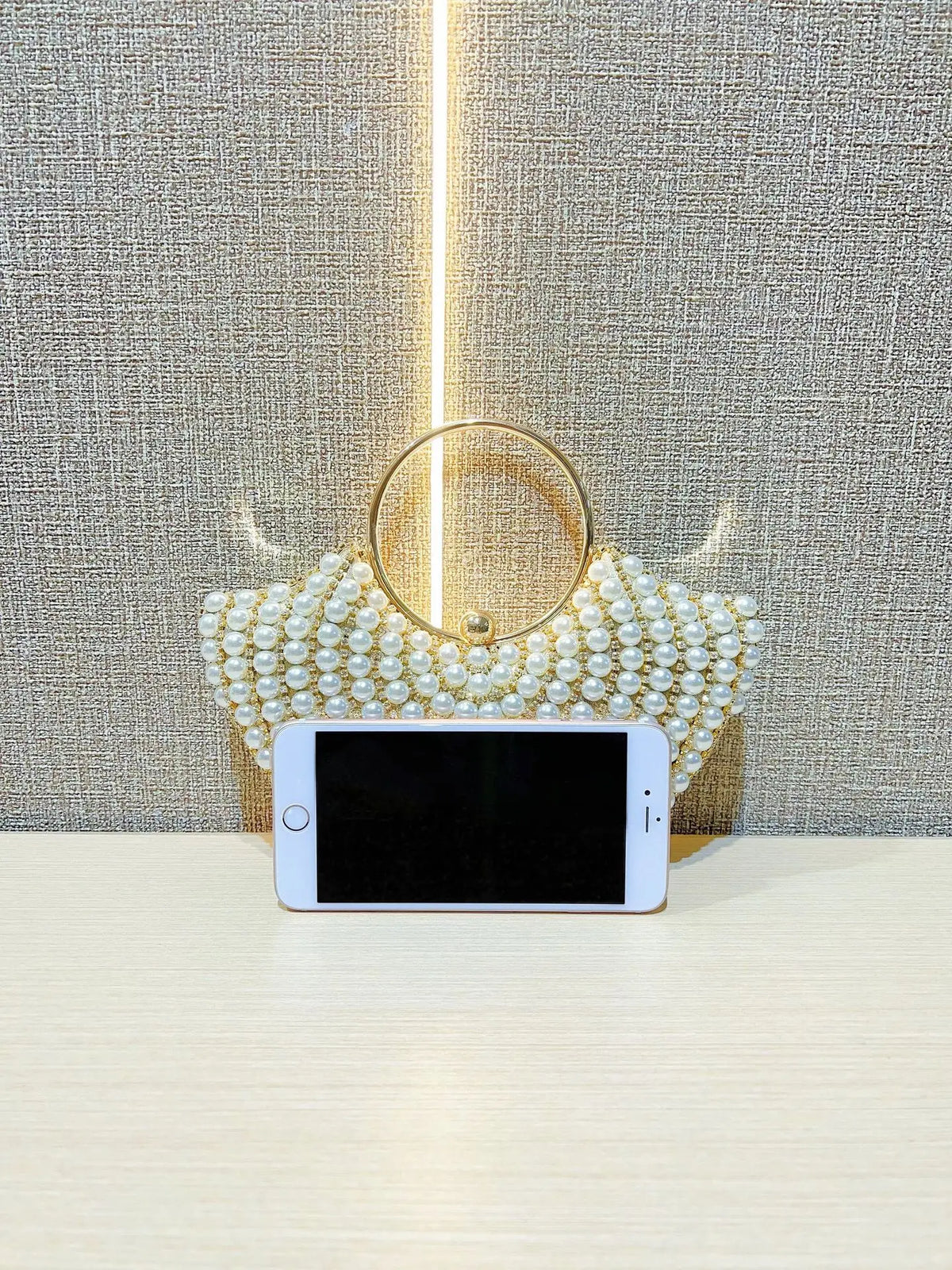 Luxurious sparkling banquet clutch bag by 𝕄𝕔 𝕋𝕙𝕖 𝔹𝕝𝕒𝕔𝕜 𝔻𝕚𝕒𝕞𝕠𝕟�