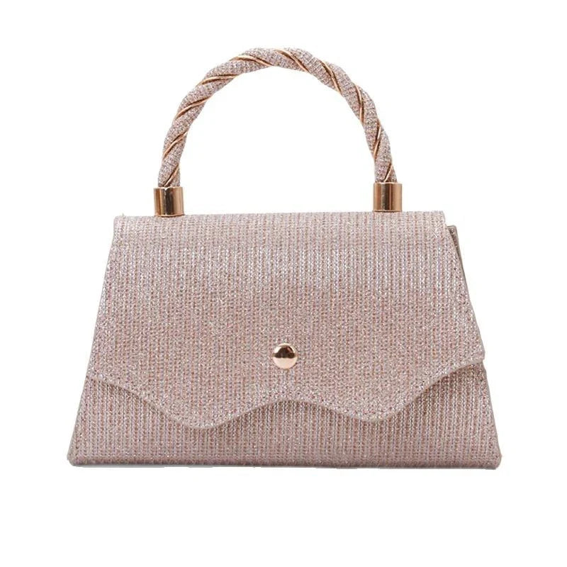Fashionable black leather handbag by 𝕄𝕔 𝕋𝕙𝕖 𝔹𝕝𝕒𝕔𝕜 𝔻𝕚𝕒𝕞𝕠𝕟�