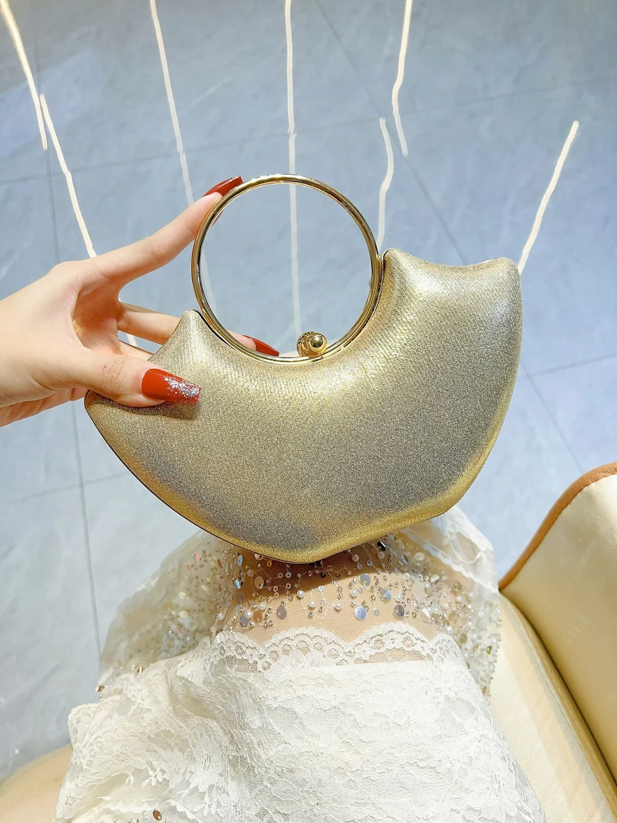 Luxurious sparkling banquet clutch bag by 𝕄𝕔 𝕋𝕙𝕖 𝔹𝕝𝕒𝕔𝕜 𝔻𝕚𝕒𝕞𝕠𝕟�