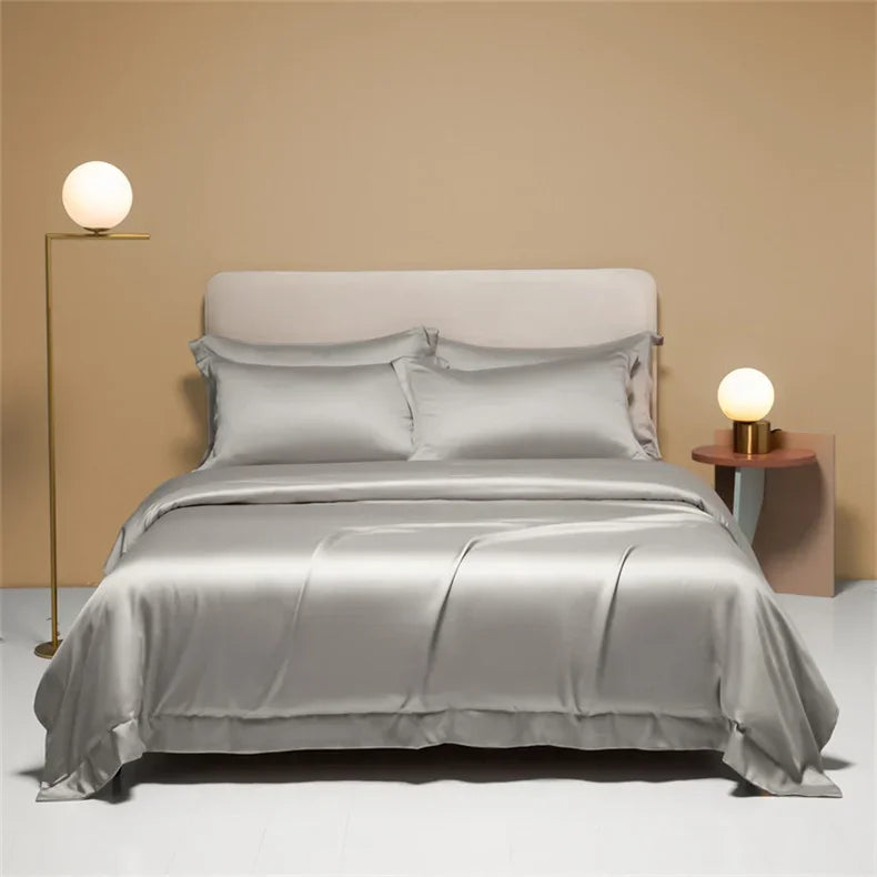 Natural mulberry silk duvet cover from 𝕄𝕔 𝕋𝕙𝕖 𝔹𝕝𝕒𝕔𝕜 𝔻𝕚𝕒𝕞𝕠𝕟�