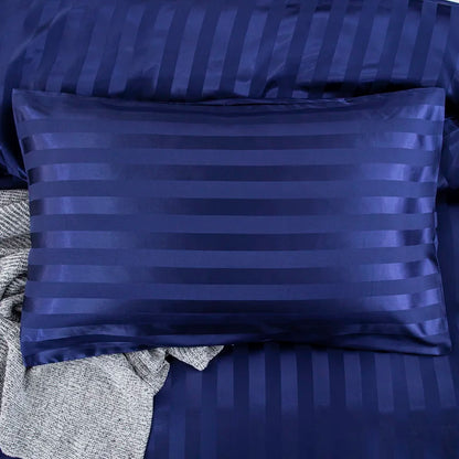 Luxury satin striped duvet cover set in ivory white, featuring silky feel bedsheets from 𝕄𝕔 𝕋𝕙𝕖 𝔹𝕝𝕒𝕔𝕜 𝔻𝕚𝕒�