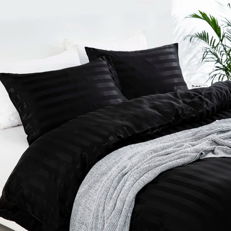 Luxury ivory white satin striped duvet cover set by 𝕄𝕔 𝕋𝕙𝕖 𝔹𝕝𝕒𝕔𝕜 𝔻𝕚𝕒𝕞𝕠�